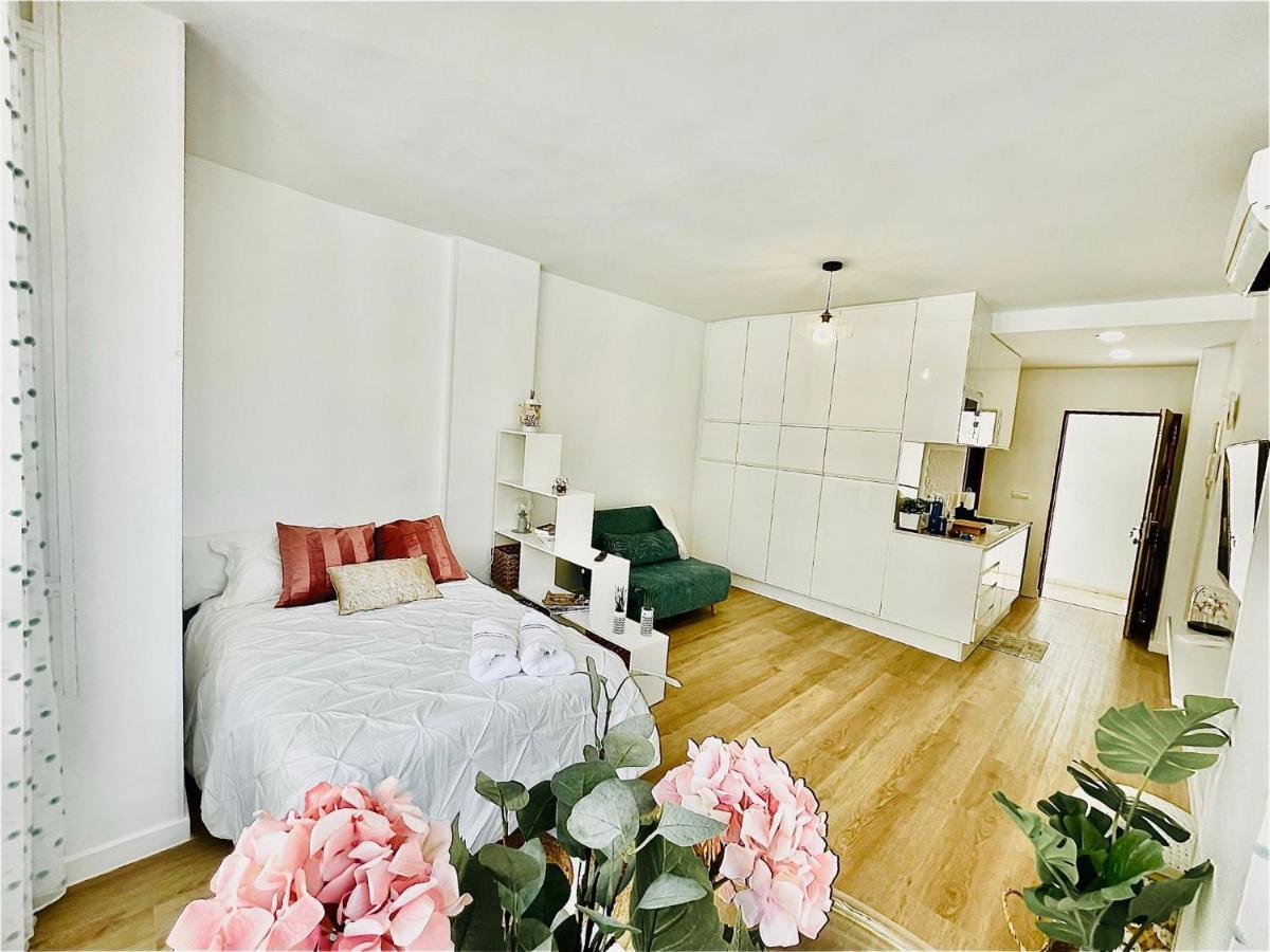 Luxury Loft With Pool In The Centre Appartement Torremolinos Buitenkant foto